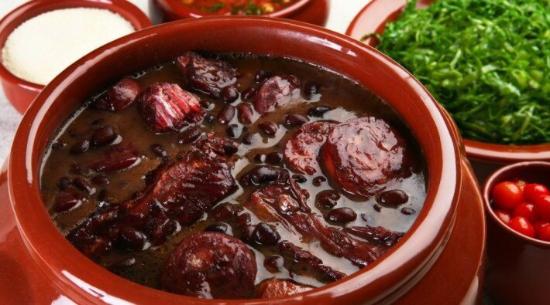 a melhor feijoada que você já comeu